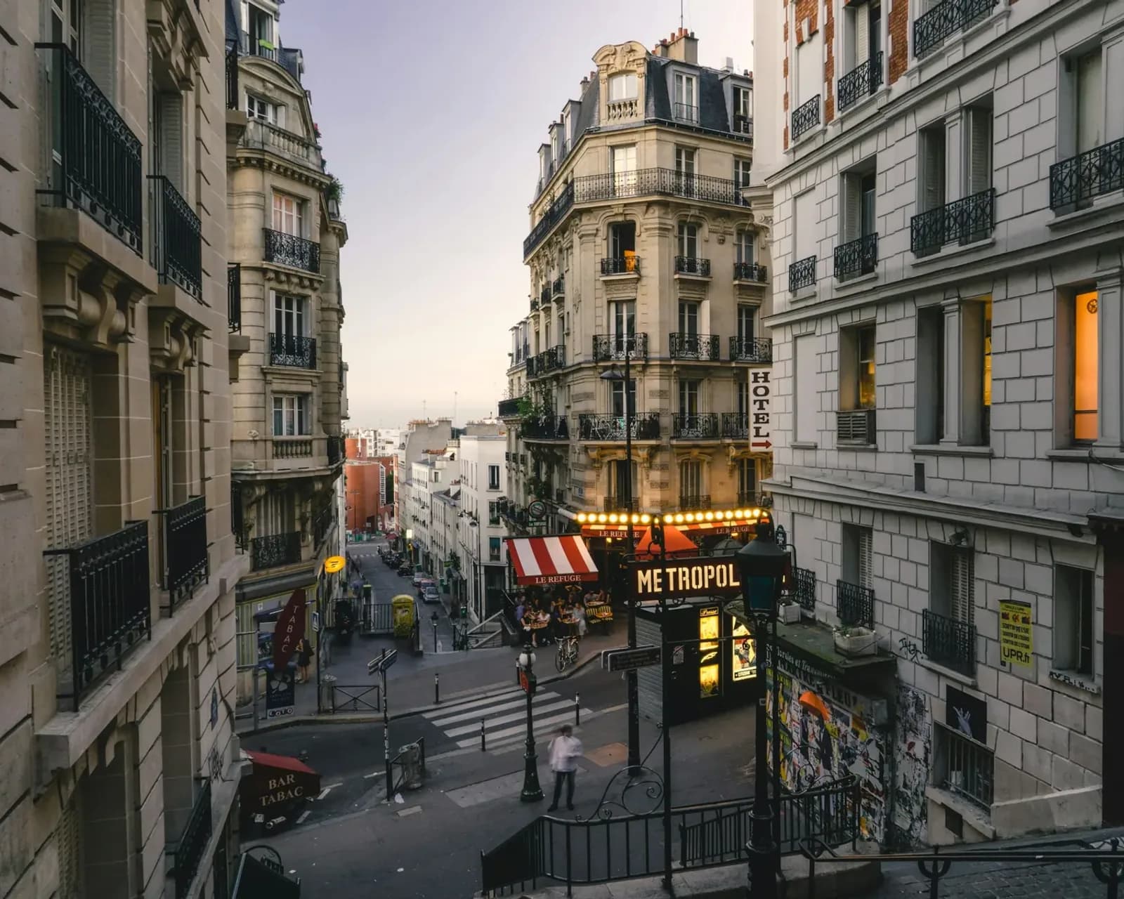 Revenus Airbnb à Paris en 2026 : ce que rapporte un bien, arrondissement par arrondissement